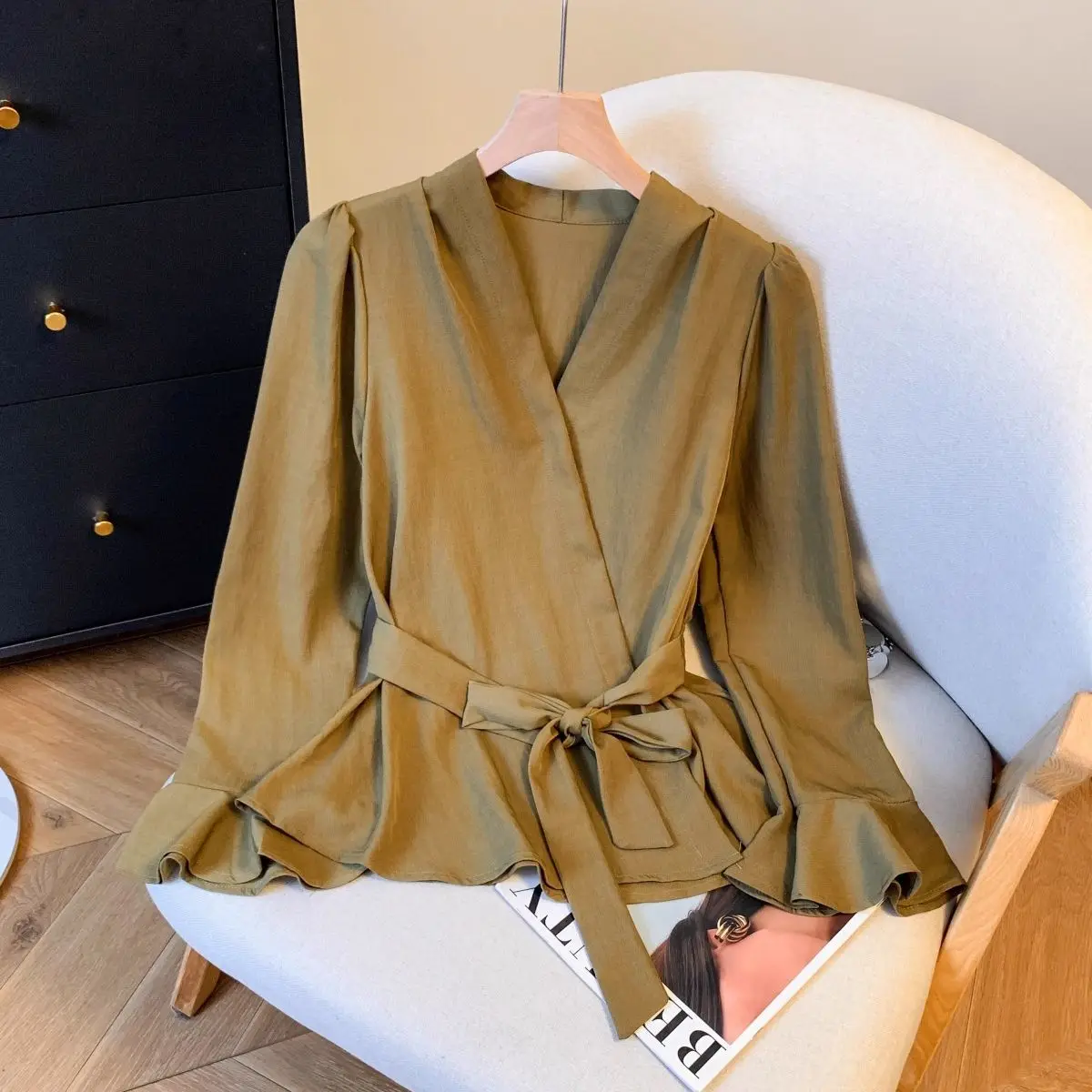 

Korean Sle Salt System Tie Waist Commute Simple irt Women Spring Autumn New Gentle Wind Flared Sve Sweet Versatile Top