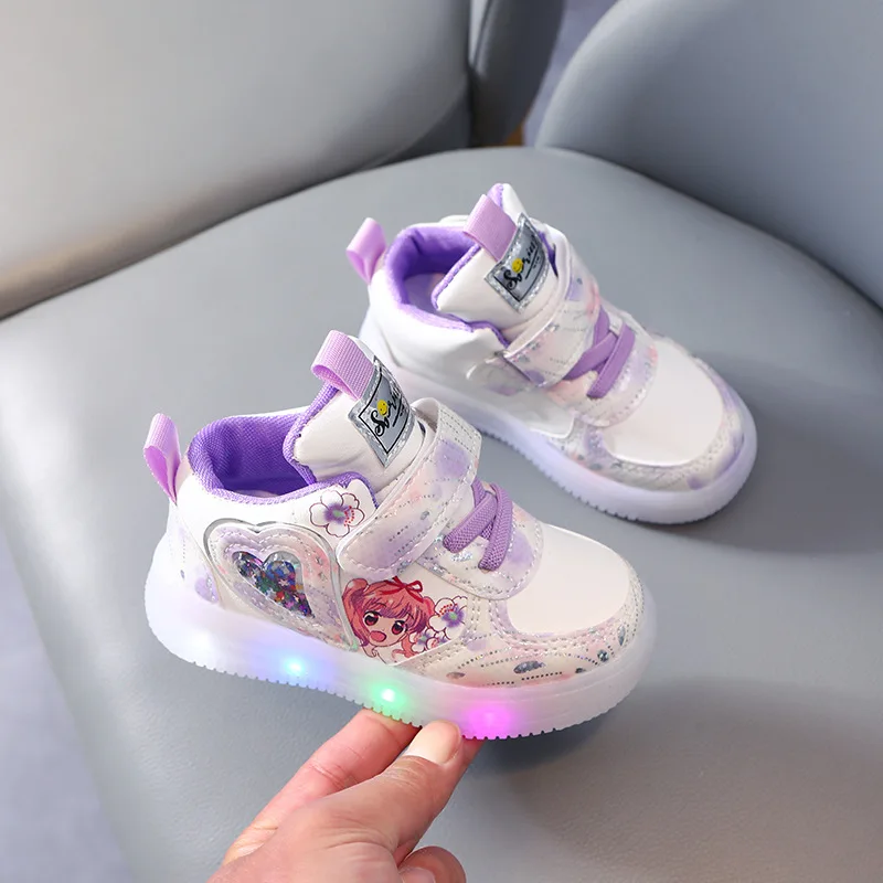 2024 Girls Hot Selling Four Season Cartoon Princess Sneaker Children Casual LED Luminous Sport Shoes Winter Light Up Shoes