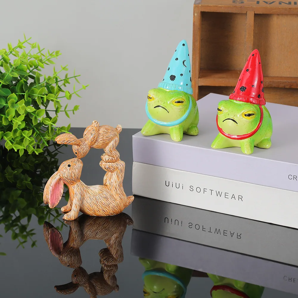 Creative cute garden courtyard pointed hat little frog decorative ornament balcony succulent potted plant landscape accessories