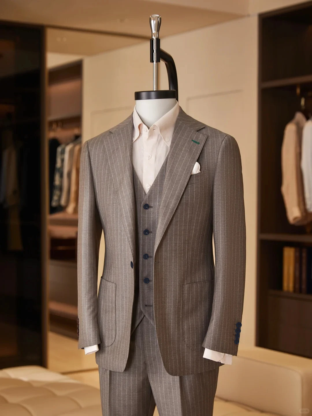 

Premium Striped Men's Suit Set Jacket Vest Pants Suitable Texture Casual Elegant Business Temperament High-Quality New Blazer