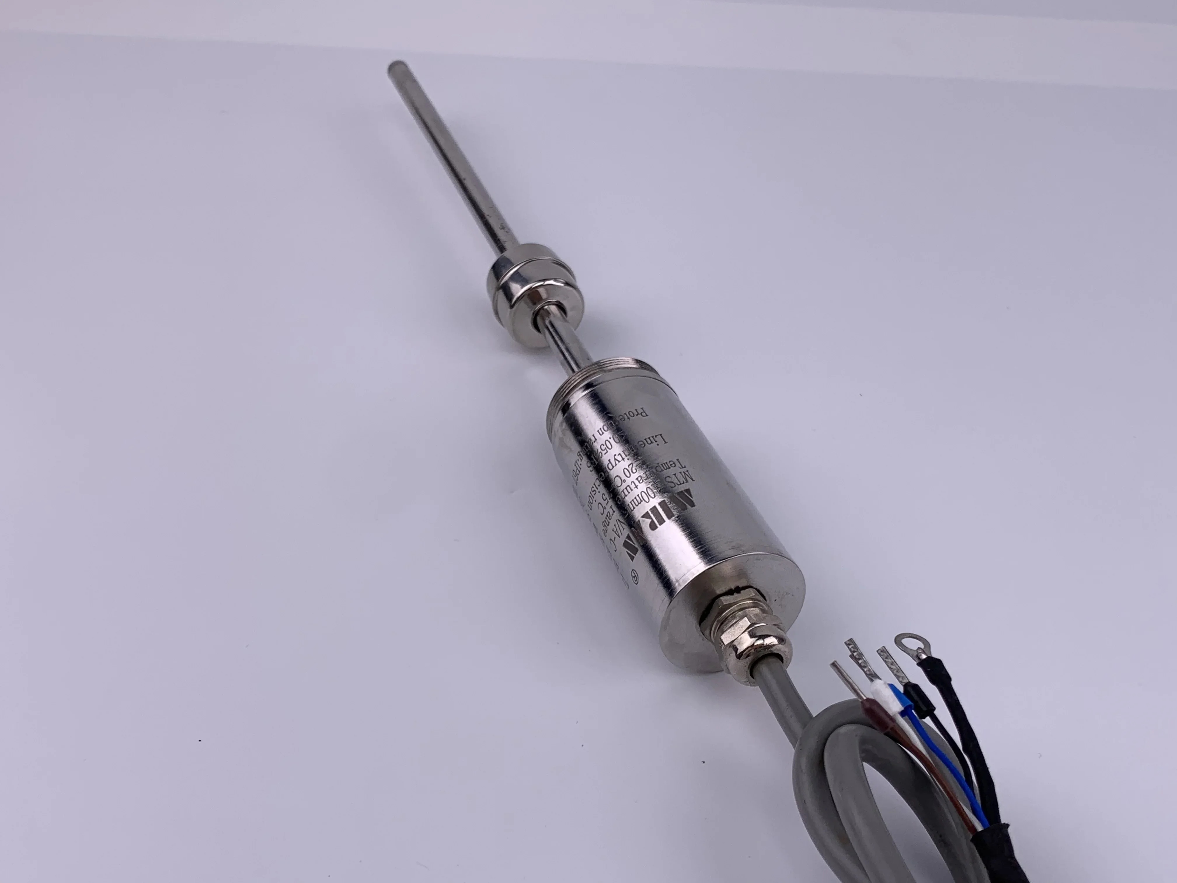 MIRAN high quality low price 4-20mA 0-5V magnetostrictive linear position water level sensor IP68