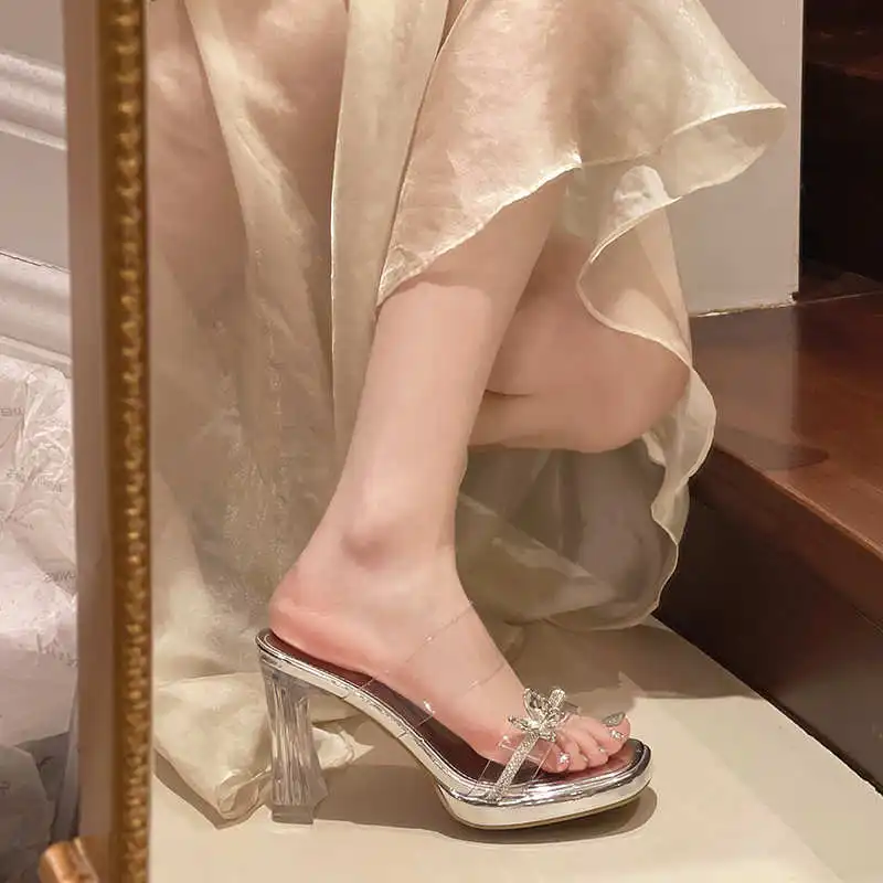 Sandali estivi con altezza del piede rotondo da donna Scarpe da basket bianche da donna in pizzo Pantofole per scarpe da ginnastica da casa da donna