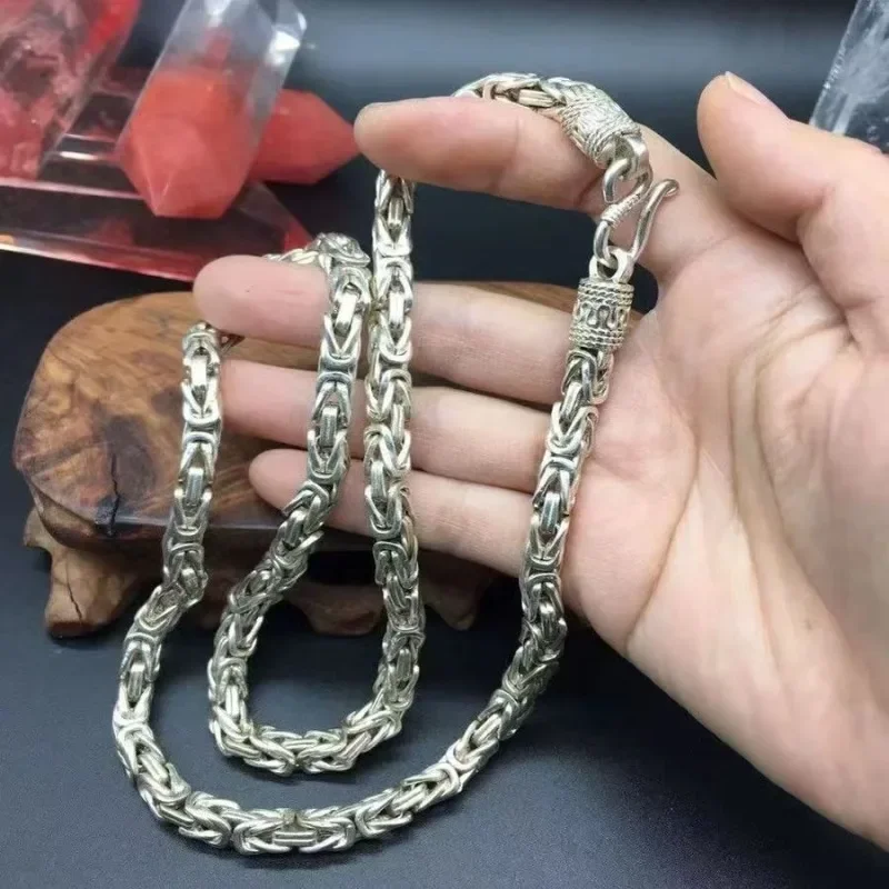 チベットシルバーツイストツイストネックレスファッショナブルな多用途アクセサリー男性と女性の厚いスタイル横暴なパーソナライズされたギフト