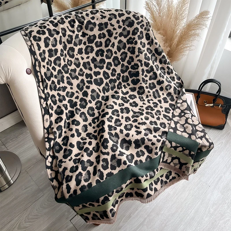 2024 Winter New Luxury Deisgn Imitated Cashmere Scarf Women Leopard Print Outdoor Keep Warm Thick Shawl Soft Large Scarf Lady