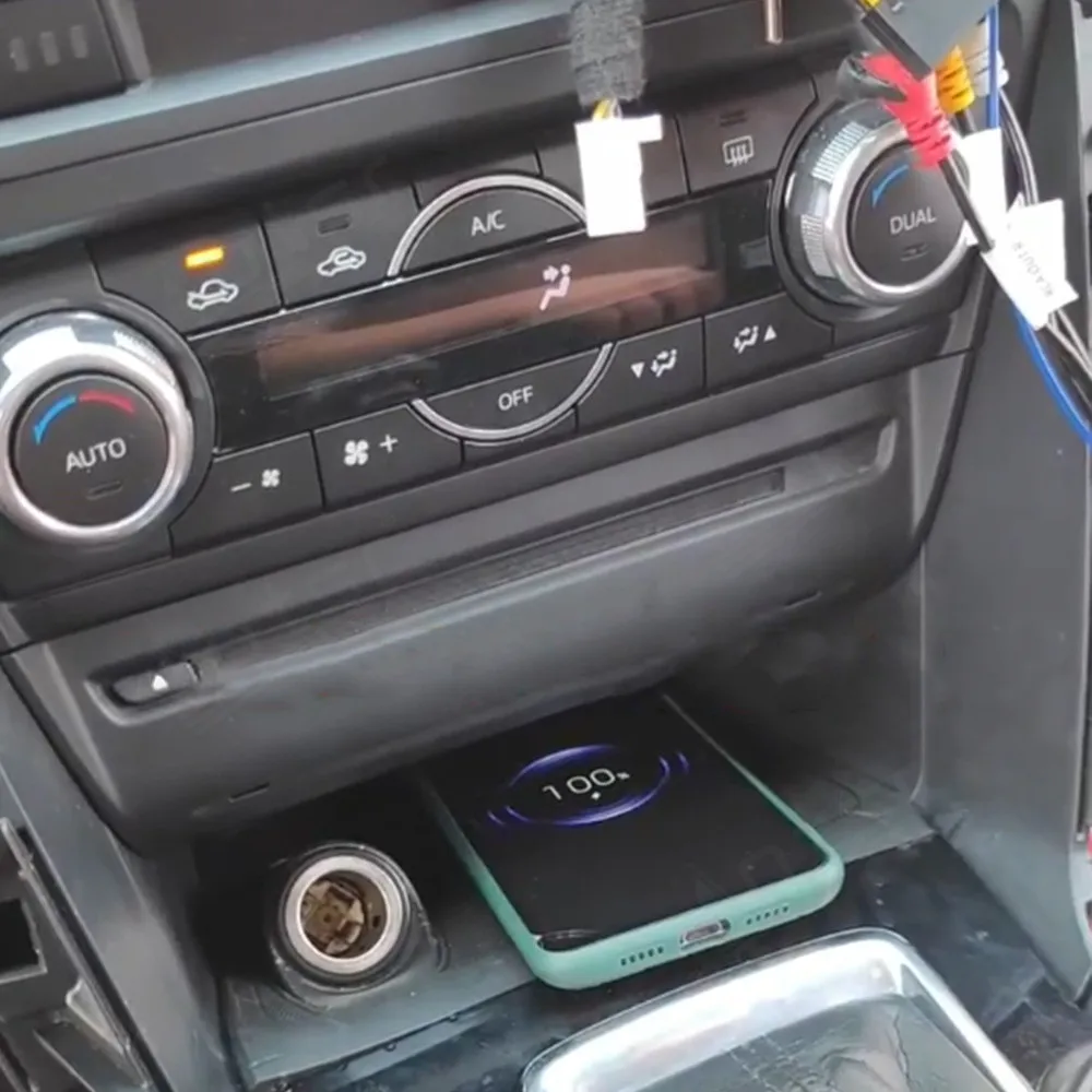 Car Wireless Charger Quick Charge For Mazda CX4 Car For Iphone XR XS X MAX for Huawei P30 P40 Infrared Sensor Phone Holder