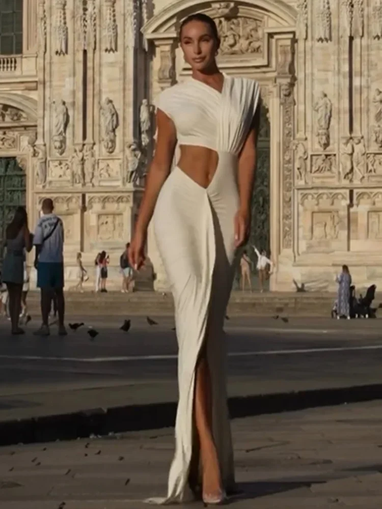 مثير غير المتكافئة الرقبة الجوف خارج فستان طويل المرأة الأبيض أكمام سبليت Ruched Bodycon ماكسي فساتين أنيقة مساء ثوب الحزب