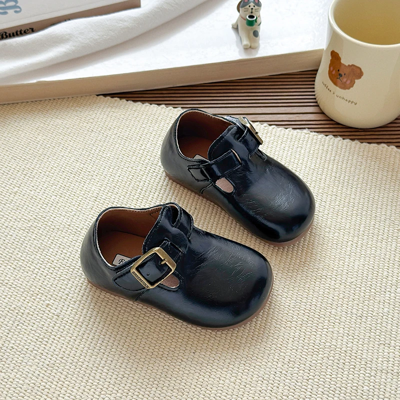 أحذية المشي للأطفال 2025 الخريف موضة جديدة بنين فتاة بولي Shoe حذاء تنوعا الطفل لينة وحيد رقيقة أحذية مشي الطفل