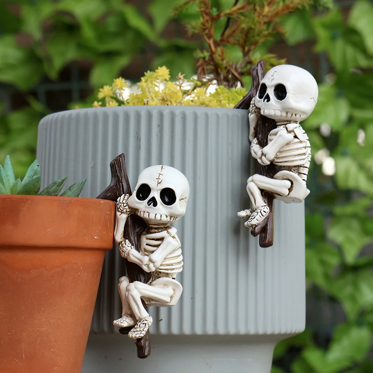 

‌2PC Halloween Skeleton Decor - Resin Garden Ornaments for Outdoor Parties & Home Decor