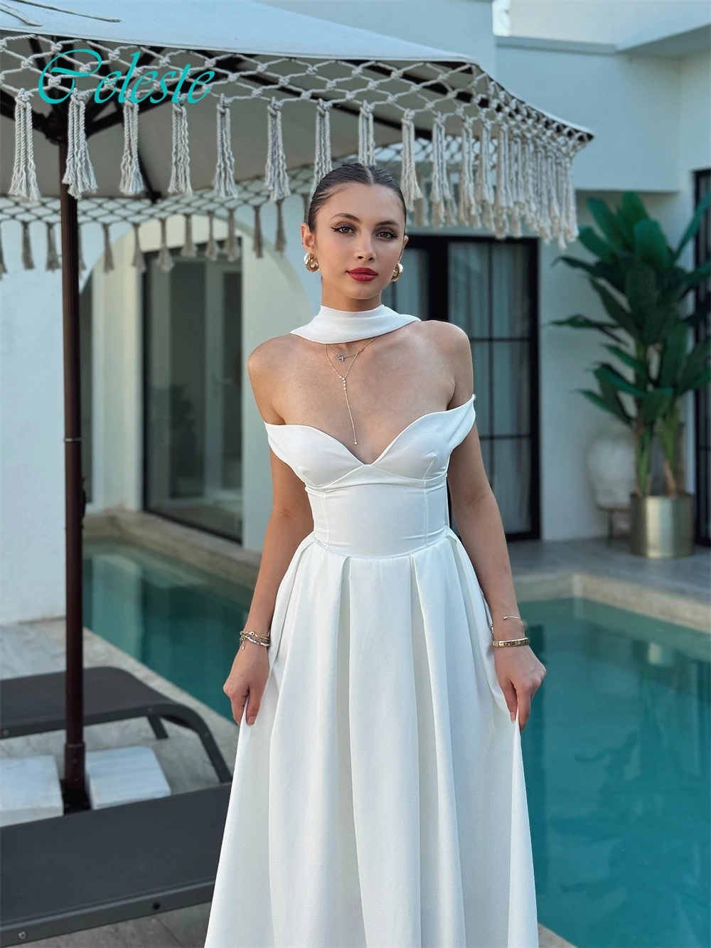 فستان سهرة مخصص برقبة قارب وأزياء رائعة من الساتان للمناسبات الخاصة وفساتين الحفلات بأكمام قصيرة رقيقة