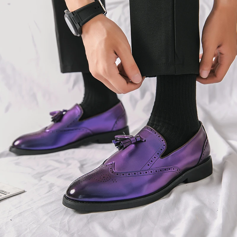 Hot Sale Fashion Purple Formal Dress Shoes Men Luxury Leather Brogue Shoes Men Designer Tassel Loafers Men Party Wedding Shoes