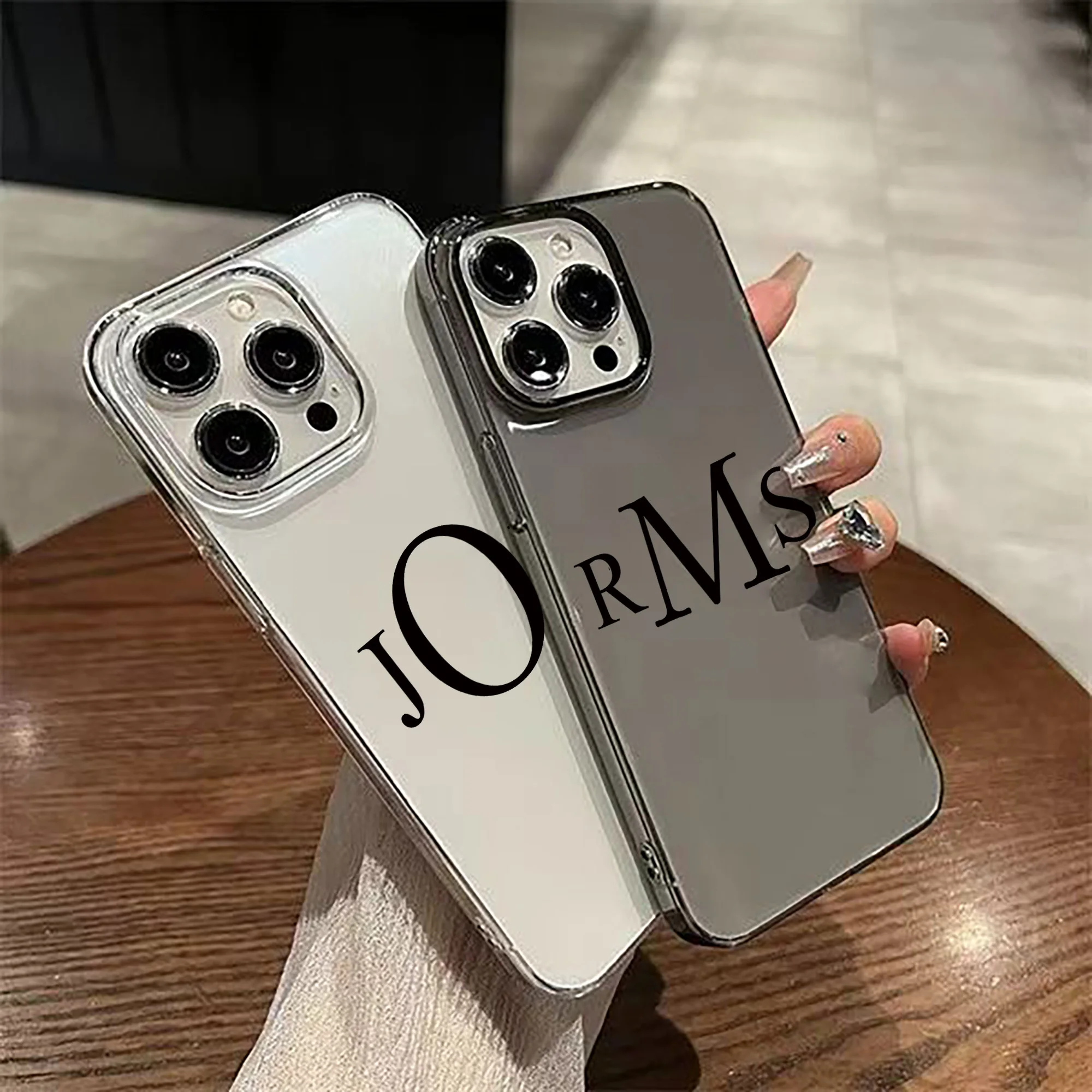 Рисунок 3 - Персонализированный чехол с буквами