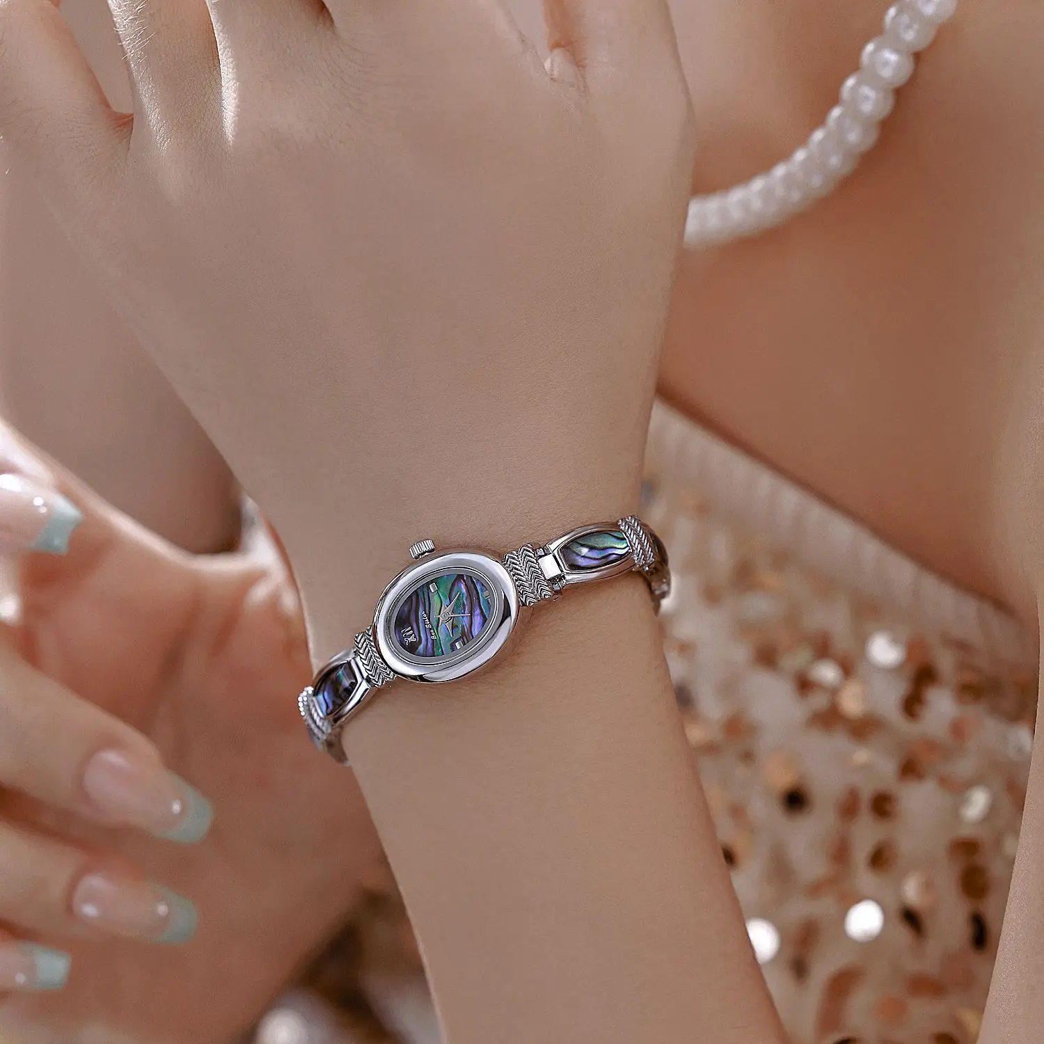 

Elegant women's wristwatch, new natural high-grade black gold bracelet watch, a fine selection of watches, a gift for women.