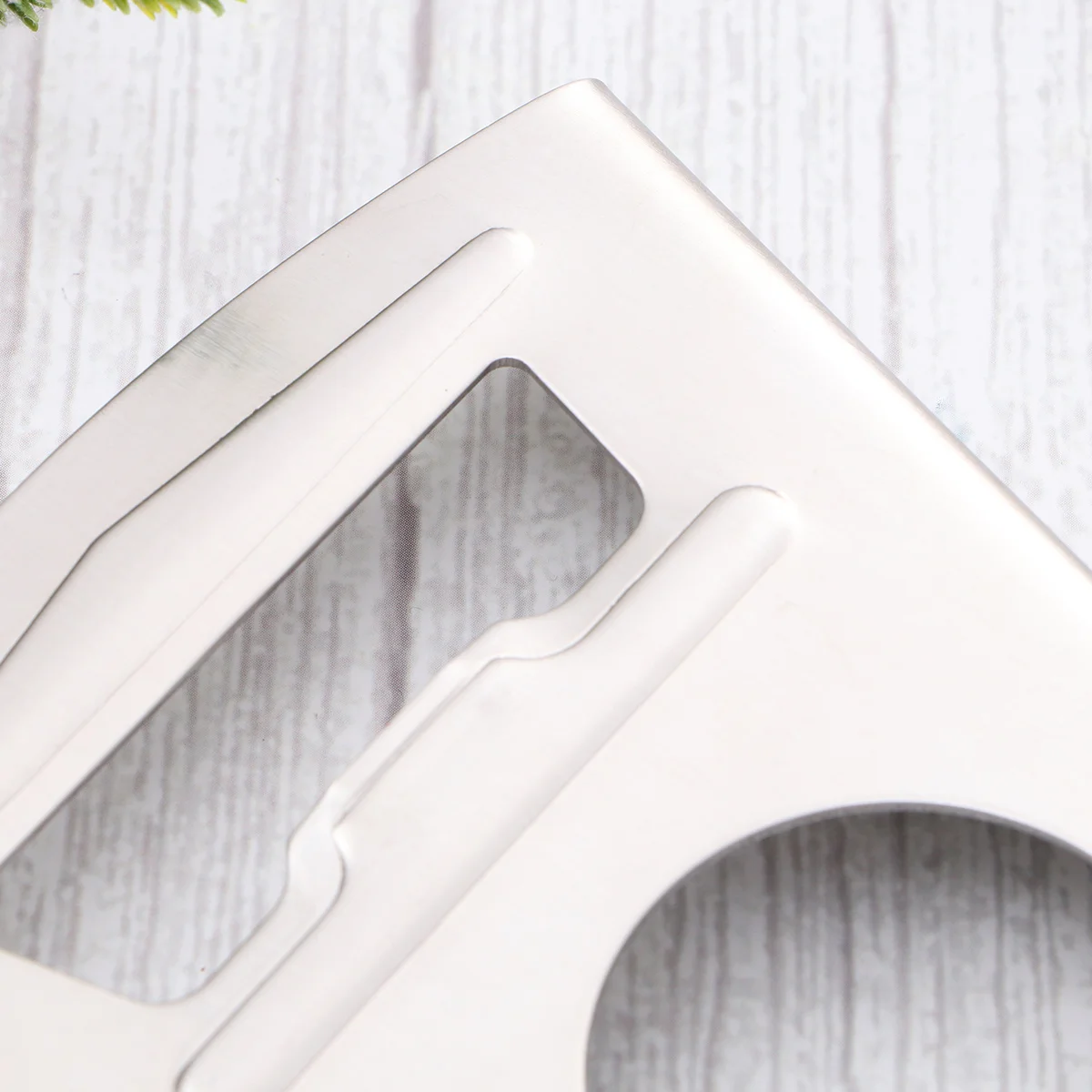 

1Pcs Bottle Opener Professional Multifunctional Stainless Steel Bottle Lifter for Party Bar Kitchen Use Beer Opener