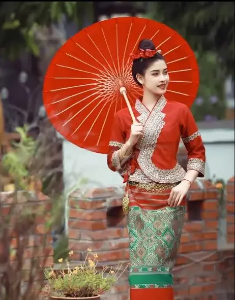 

Red wedding Dress Southeast Asian Style Clothing Traditional Dai Clothing