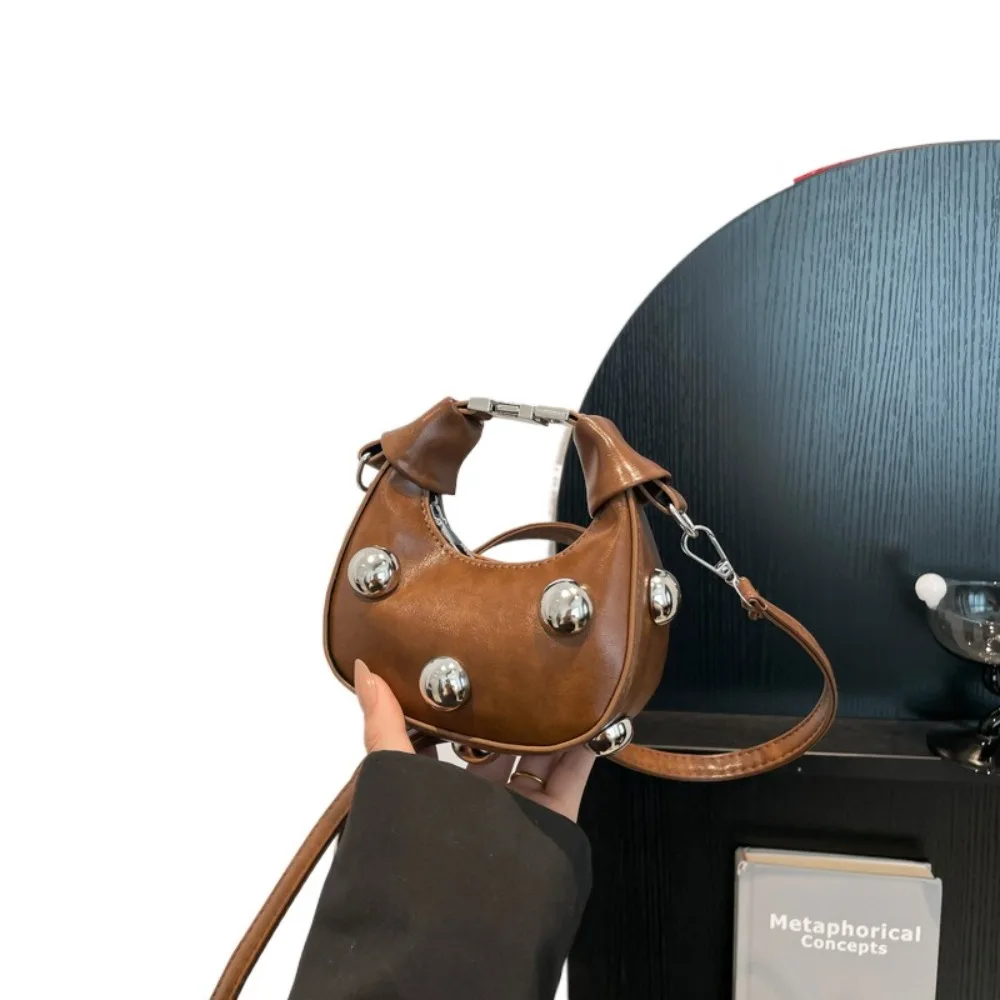 

Fashion Retro Mini Riveted Handbag Korean Style PU Single Shoulder Bag Solid Color Luxury Lipstick Storage Bag Outdoor