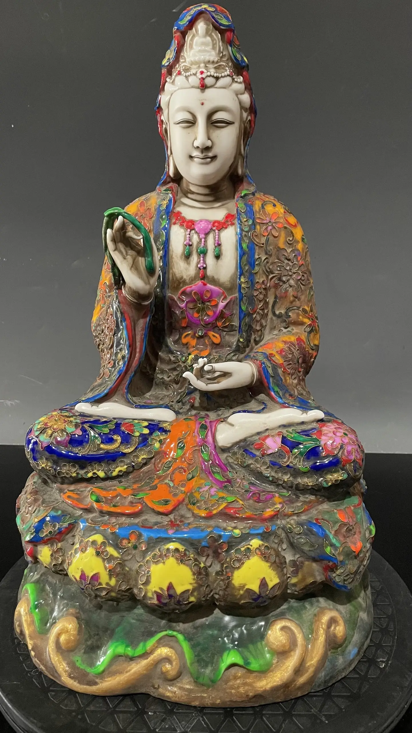 

16"Chinese Jingdezhen Dehua Porcelain Enamel Guanyin Bodhisattva Sitting Buddha Lotus Terrace Amitabha Worship Hall Town house