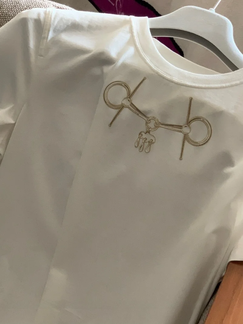 

Классическая милая футболка Bule Misaaa Young Girl Faionable Cotton ort Sve round Ne Футболка с принтом для поездок на работу