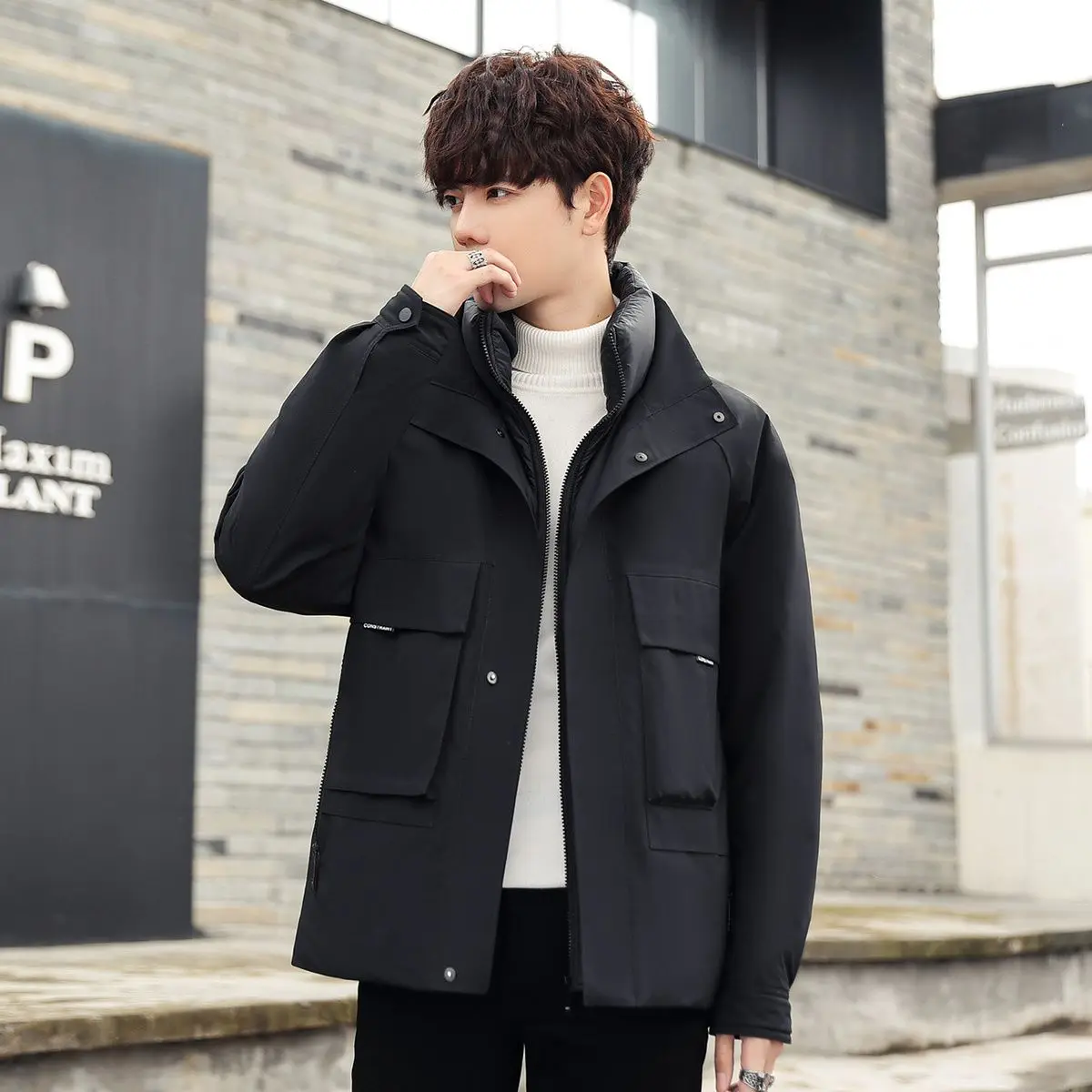 

2023 Autumn Winter Men's New White Duck Down Coats Male Fashion Warm Down Jackets Men Casual Short Stand Collar Outerwear H435