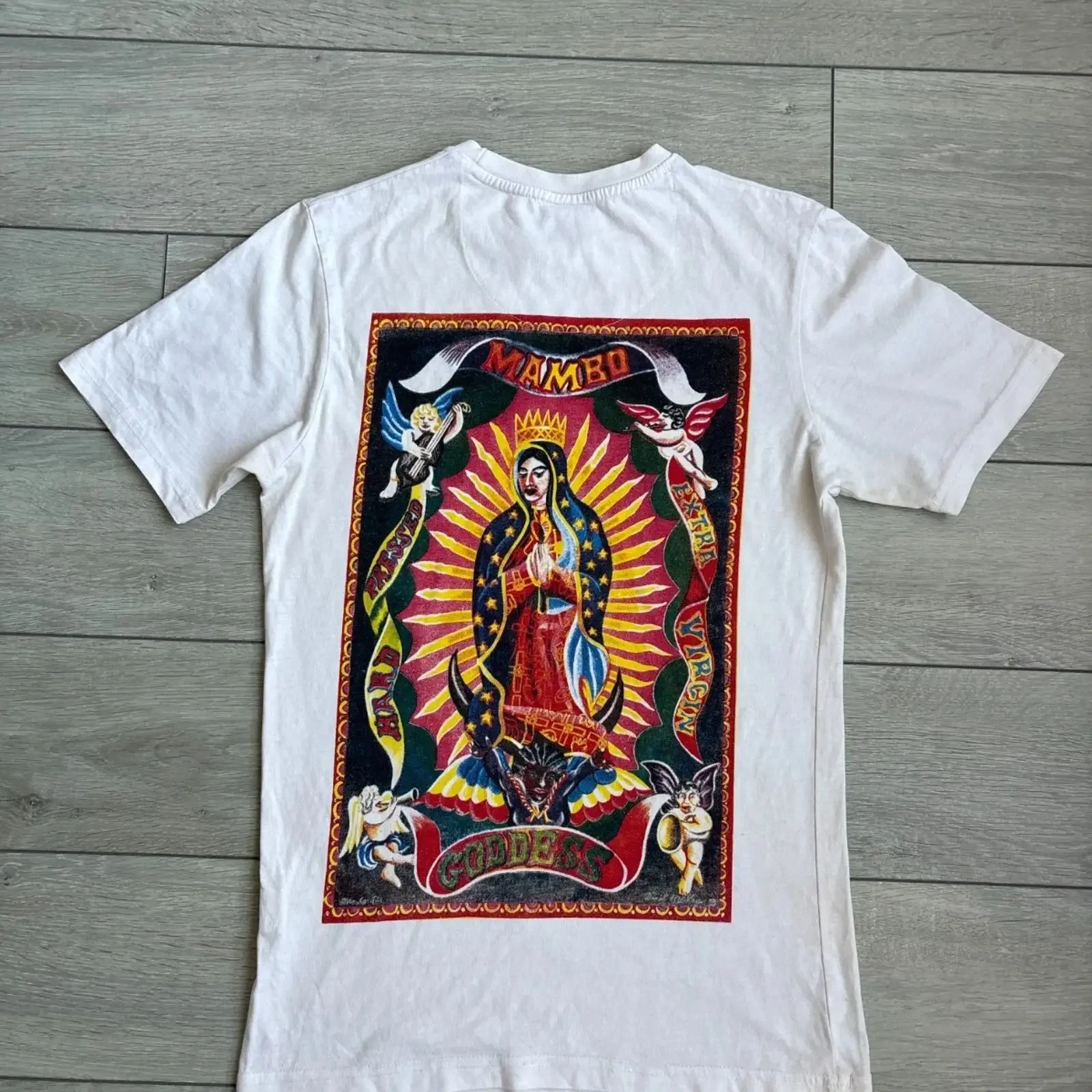 Camiseta Mambo Goddess Blanca para Hombre, Talla S Pequeña, Estilo Vintage Lavado, Ropa de Diseñador Elástica y Versátil, Streetwear Suave para Hombre