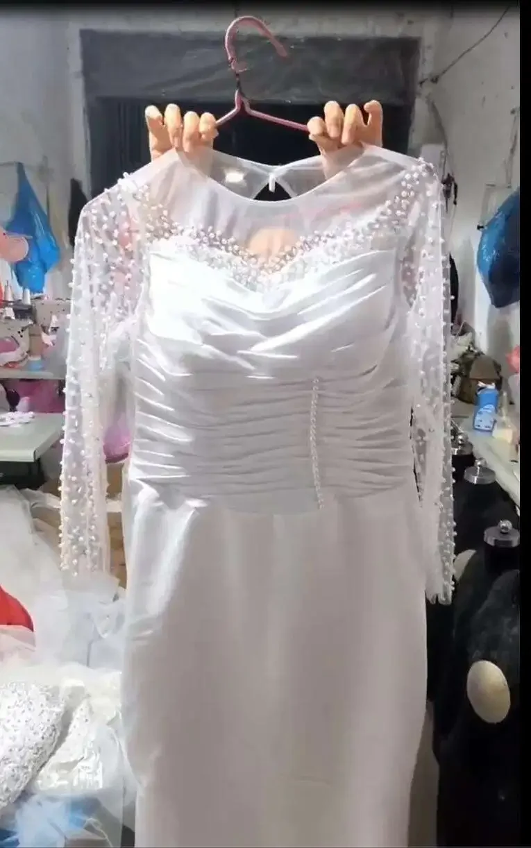 Superbe Robe de Mariée Personnalisée avec Perles Kendny, Col Rond, Manches sulf, Corset Africain au Dos, pour Patients