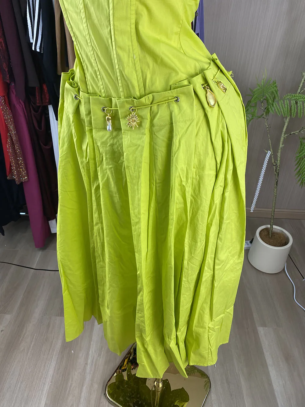 New Stylish & Casual Candy-Colored Halter-Neck Sleeveless Pleated Plus-Size Maxi Dress for Women-GZXX1100
