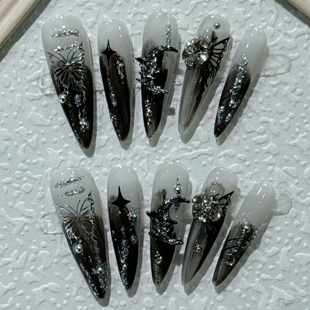 10 ชิ้น Gothic ยาวชี้รูปร่างทําด้วยมือกดบนเล็บ Y2K โซ่โลหะผีเสื้อเต็มเล็บปลอมสติกเกอร์ของขวัญ