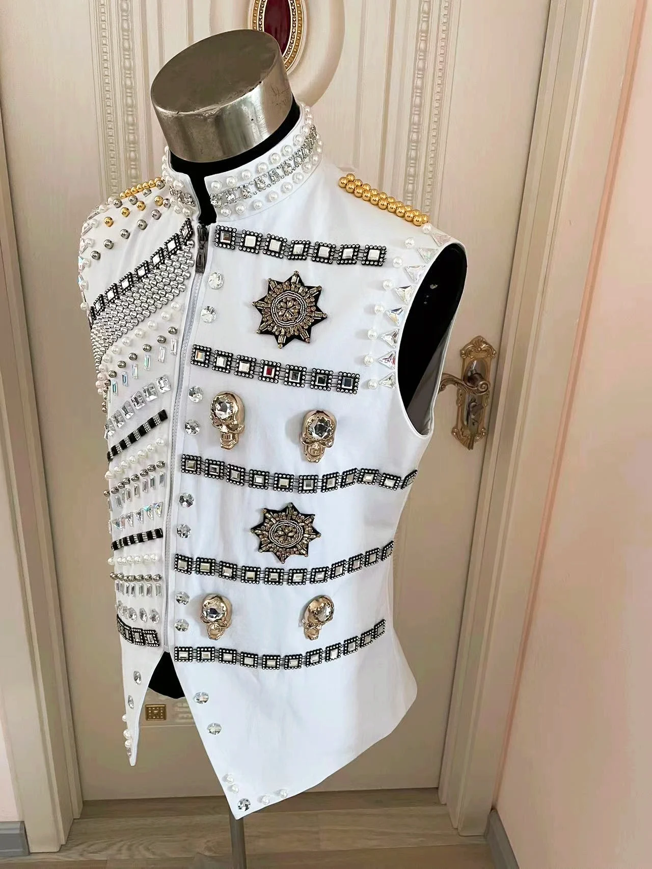 Handmade Men's Luxury Rivets Rhinestone Beads Vest Jacket Party Show Club singer dancer DJ Performance Costume