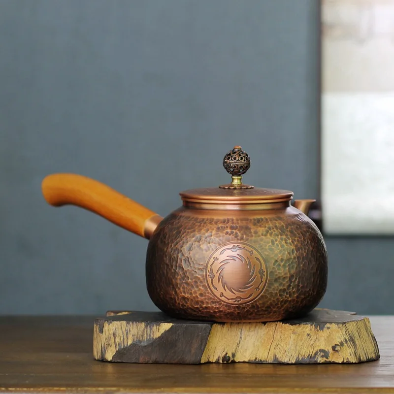 

Purple Copper Side Handle Pot Handmade Hammer Pattern Carving Cooking Teapot Vintage Japanese Pure Copper Teapot Wooden Handle