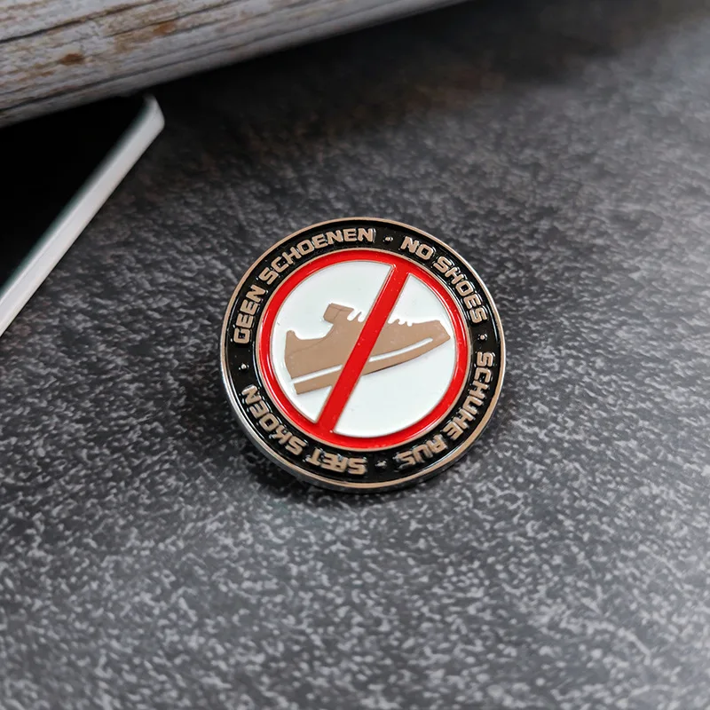 Customized. Baking Paint Metal Badge Customized Personalized Clothing Souvenir Armband Zinc Alloy Electro