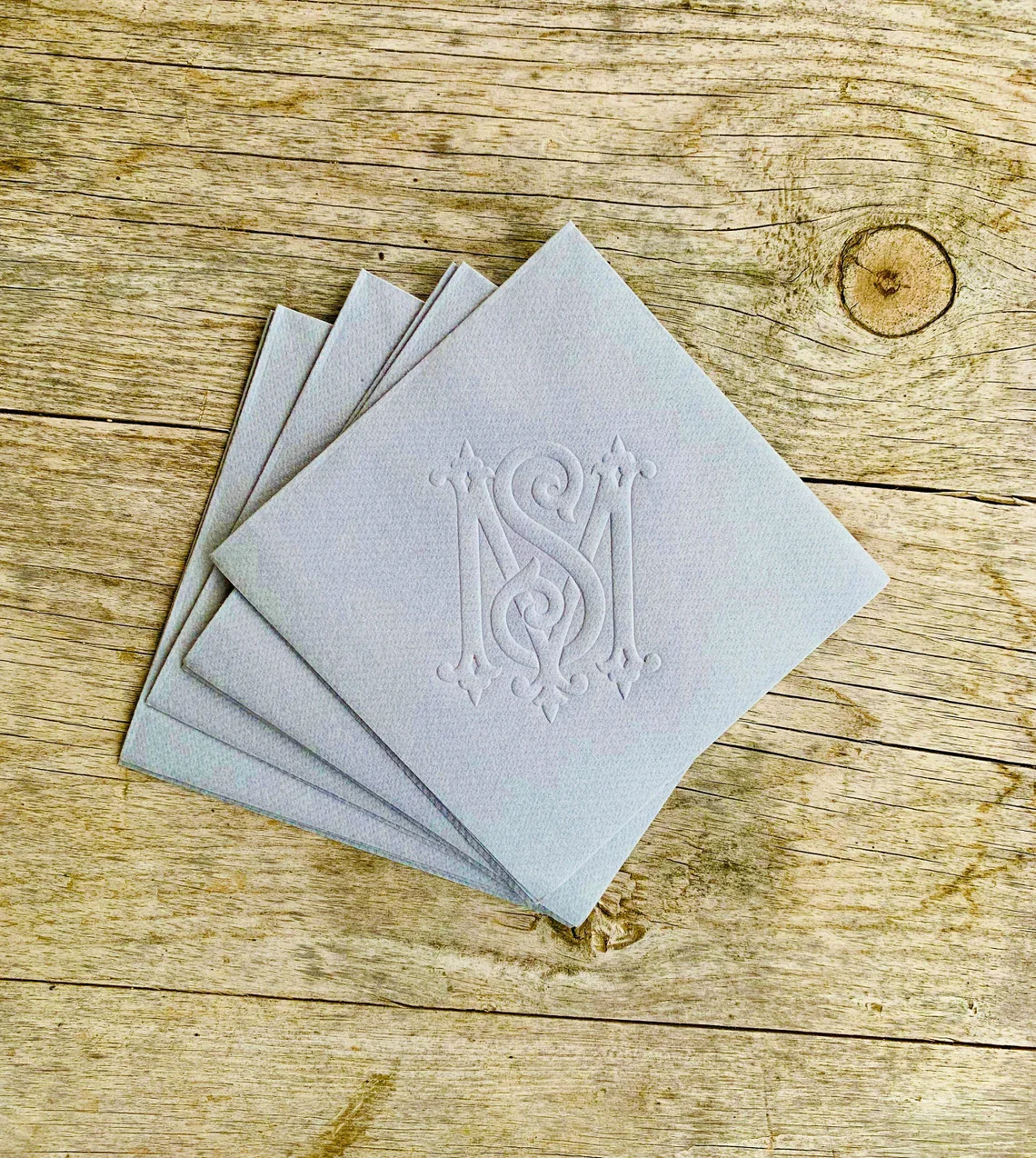 50pcs Embossed Napkins, Interlocking Monogram, Monogrammed Linen Like Beverage Napkins, Paper, Personalized, Cocktail, Wedding N