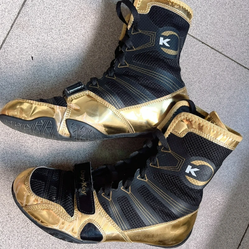 

Professional Wrestling Shoes Men Black Boxing Shoes for Mens Breathable Fighting Shoe Man Gym Training Shoe