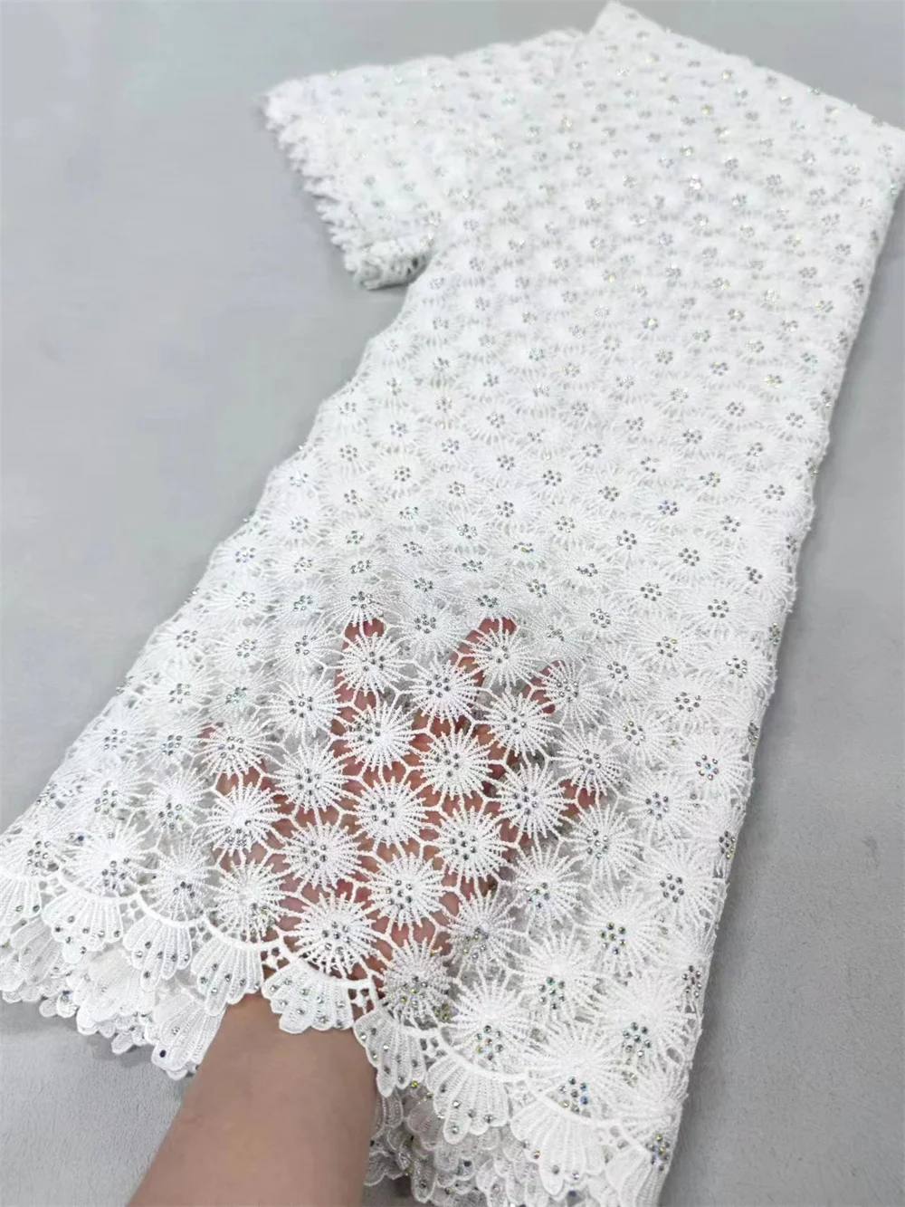 

White 2024 High Quality African Guipure Cord Lace Fabric French Nigeria Lace Fabric For Luxury Wedding Dresses Material Wp535-1