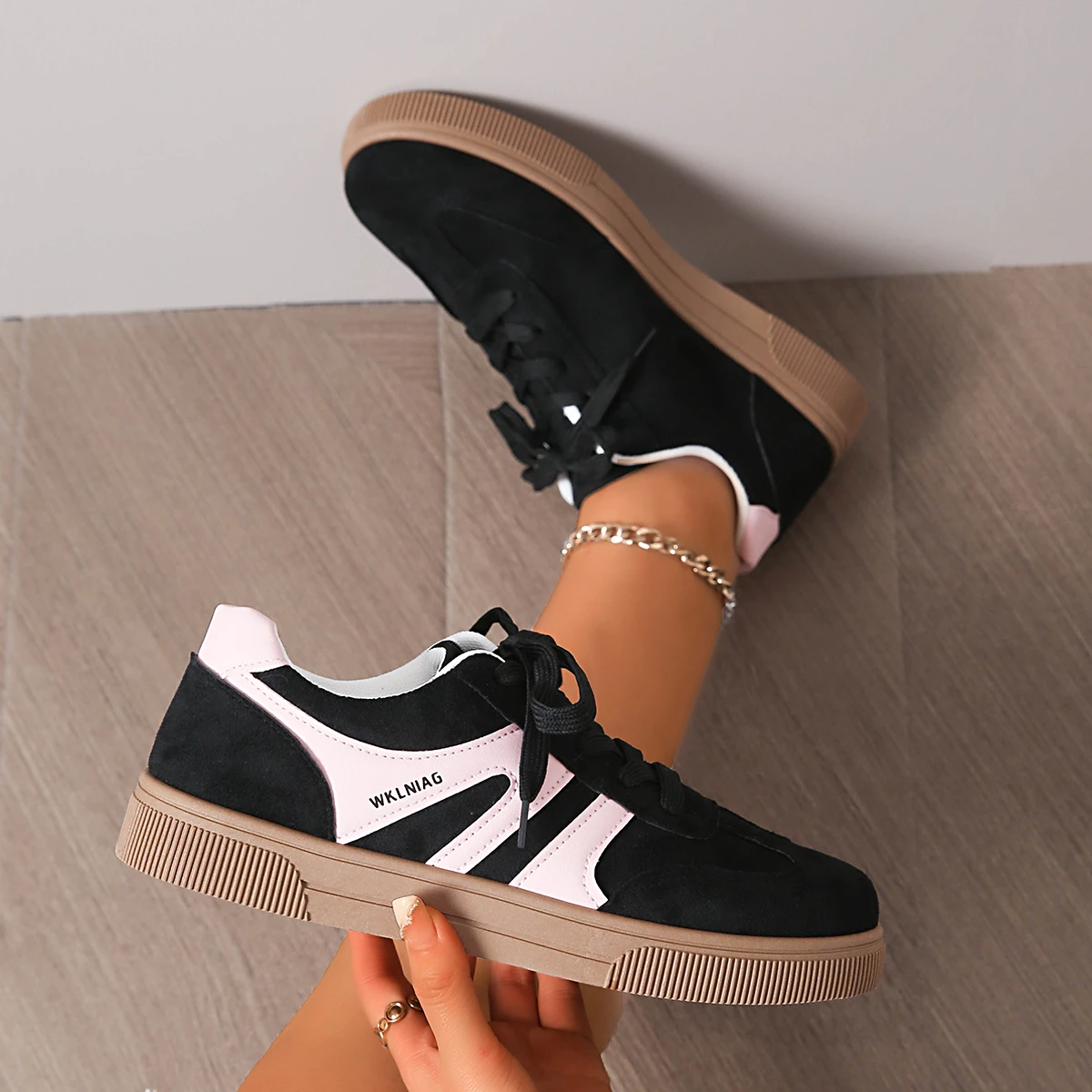 Modische Damen-Freizeitschuhe Neue Luxuriöse Flache Bequeme Slip-On Weiche Trendige Retro-Style College-Style Laufschuhe Sneakers – Detail 4