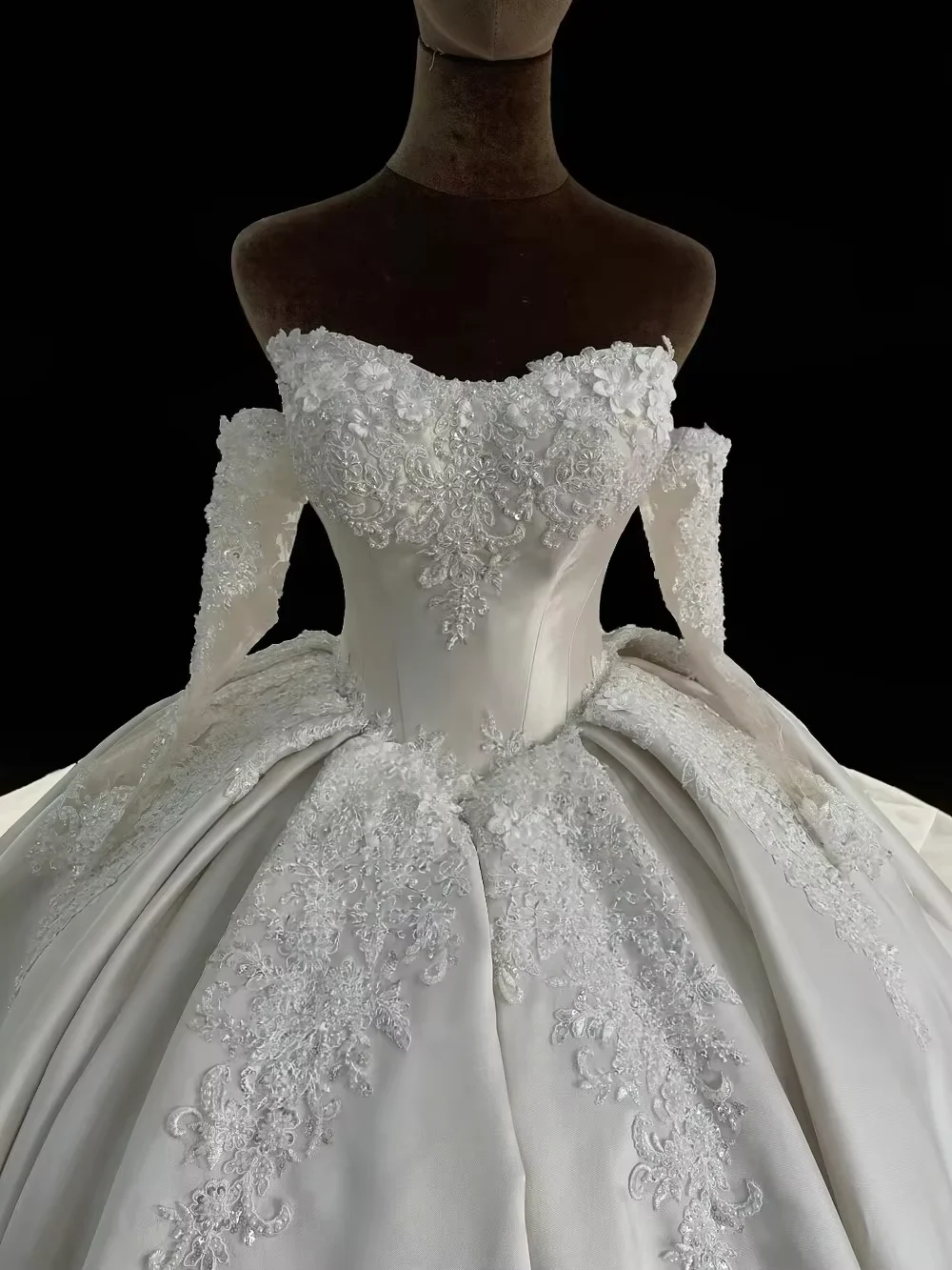 Customized Luxury Off Shoulder Wedding Dress Long Sleeve Lace Bridal Gown Beaded Sparkle Wedding Dress With Vestido De Novia
