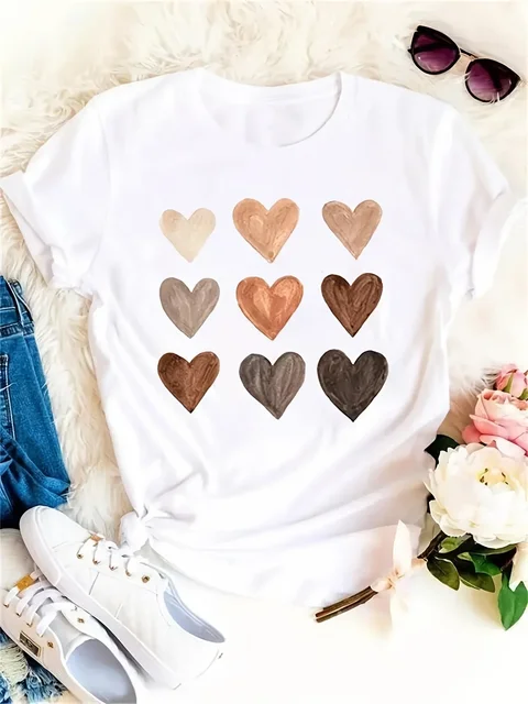 Plus Size damska koszulka z Tee Heart wydruk graficzny modna bawełniana Top z grafiką na co dzień t-shirt z krótkim rękawem na prezenty walentynkowe