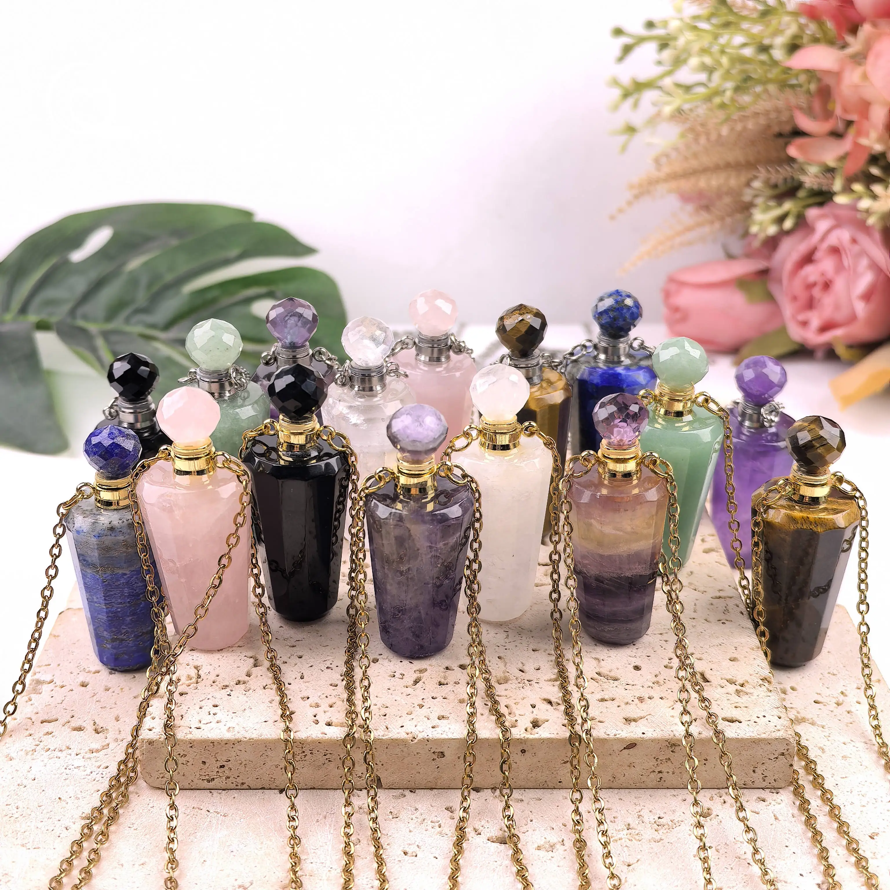 

Aventurine Rose Quartz Perfume Bottle Pendant Chains Healing Crystal Essential Oil Diffuser Vial Charms Necklace Jewelry QC1174