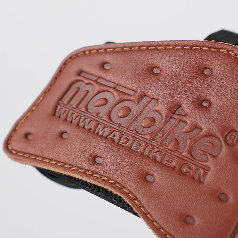 Picture 5: Retro Leather Motorcycle Shoes Protective Motorbike Gears Shifter Men Anti-slip Protector Motocross Boots Cover Accessories
