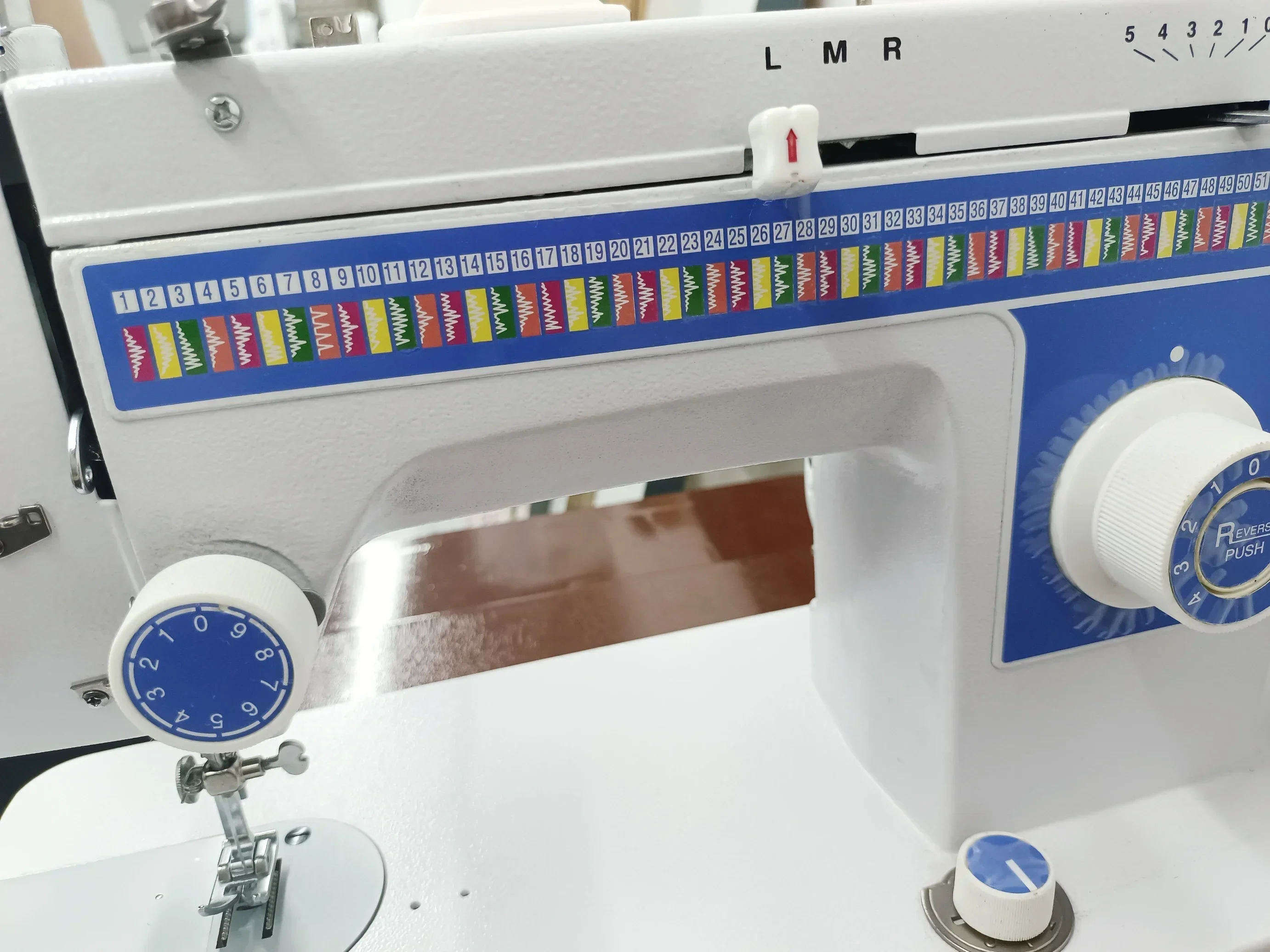 JH307 Electric Multi-Function Domestic Sewing Machine New Small Flat-Bed Industrial Household Zigzag Stitch Fabric Manual Sewer