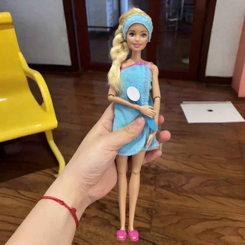 Oryginalne stroje dla lalek Barbie Fashionistas Blond lalka Niebieska sukienka z koszulkami i spódnicami Zabawka do przebierania się dla dziewczynek Prezenty świąteczne