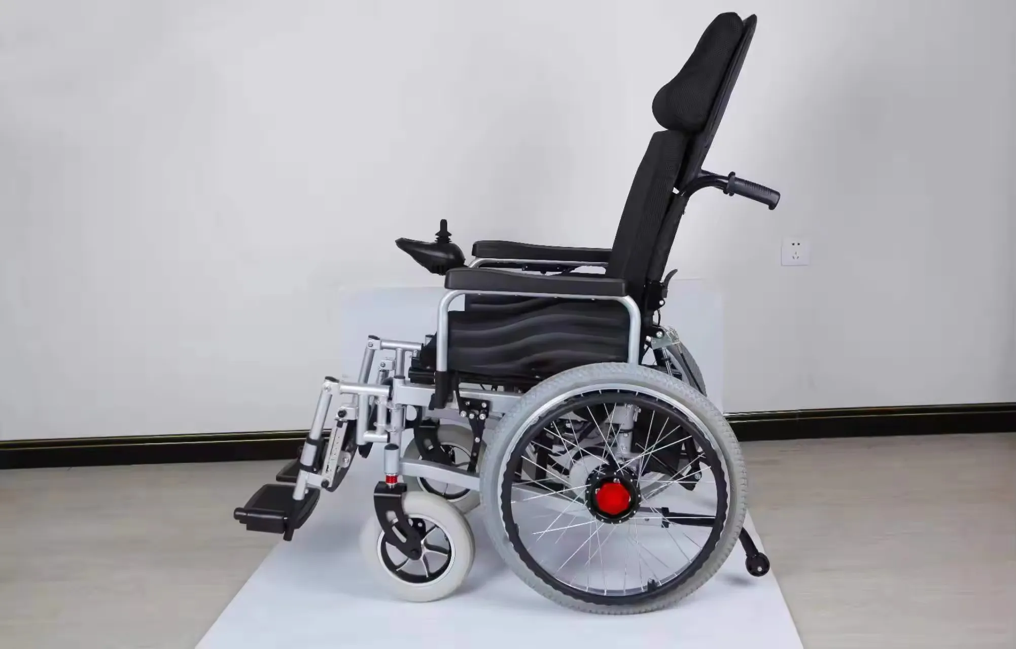Factory  Cheap Price  Electric Foldable Reclining  Wheel Chair  for Disabled