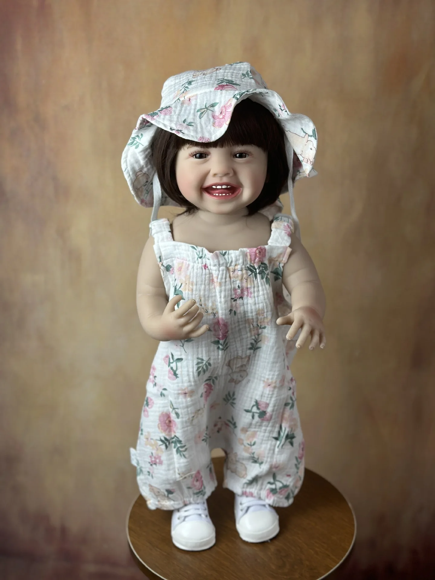 

New 55 cm Cuddly preemie Bebe Reborn Girl Full Body Silicone Doll Collectible Lifelike Realistic Art Reborn Dolls muñecas reborn