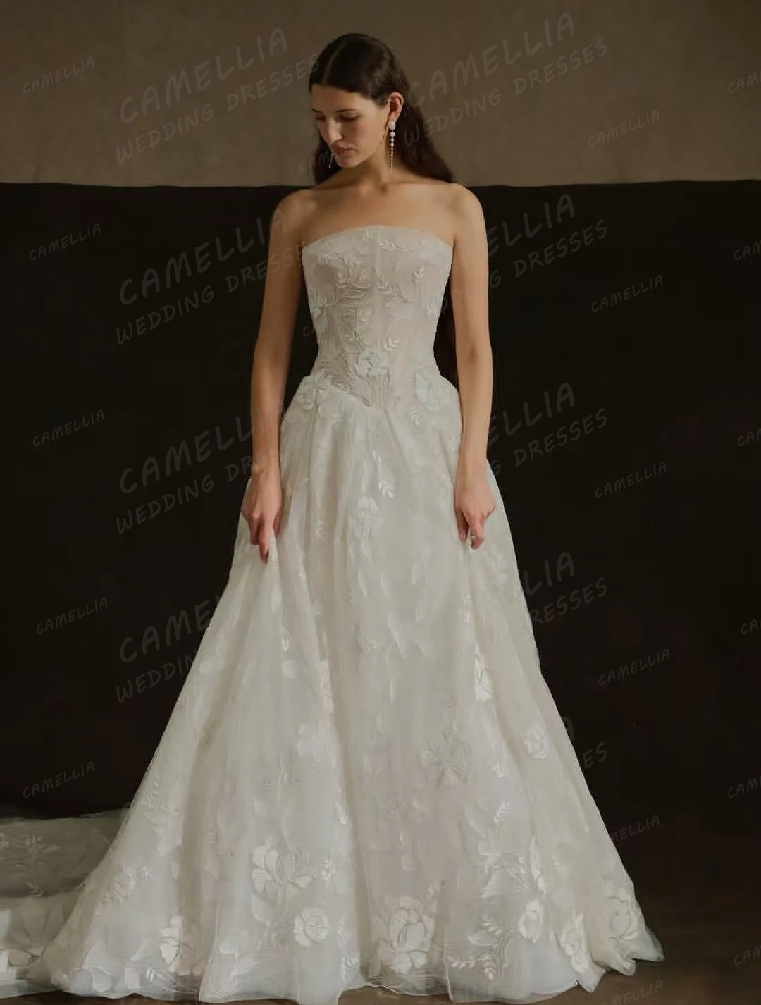 فساتين زفاف بسيطة للنساء بدون حمالات بدون أكمام على شكل حرف A فساتين زفاف مثيرة مزينة بفيستدوس دي نوفيا حفلات مخصصة