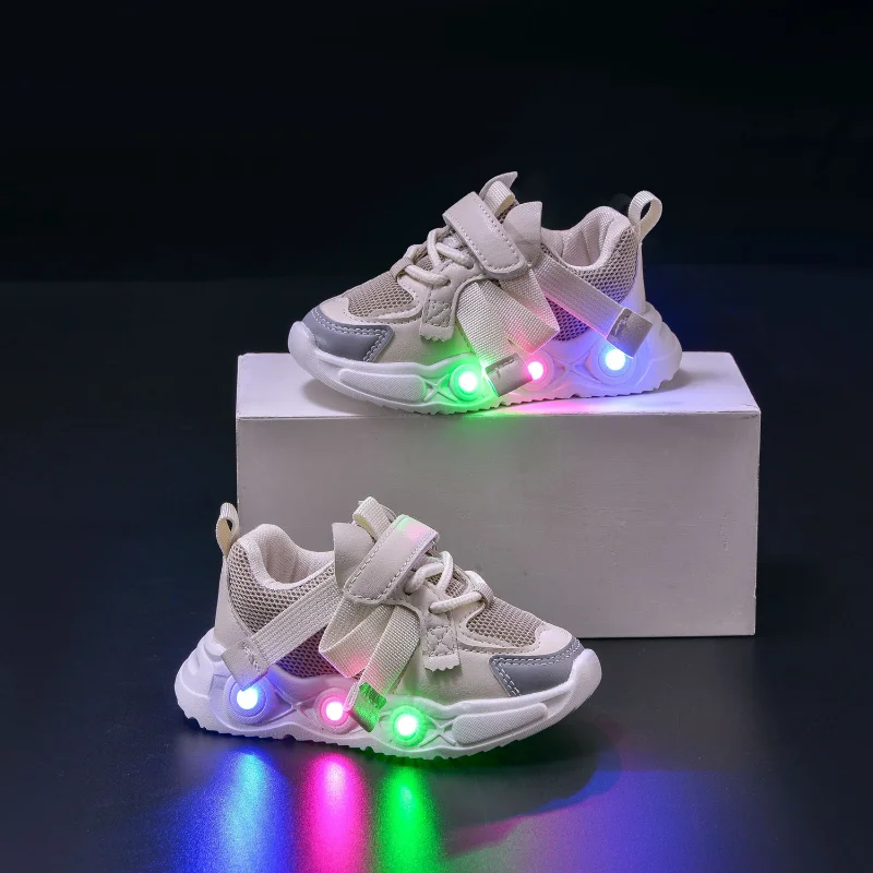 Child Fashion Sport Shoes Summer Luminous Fashion Breathable Kids Boys Net Shoes Girls LED Sneakers with Light Running Shoes