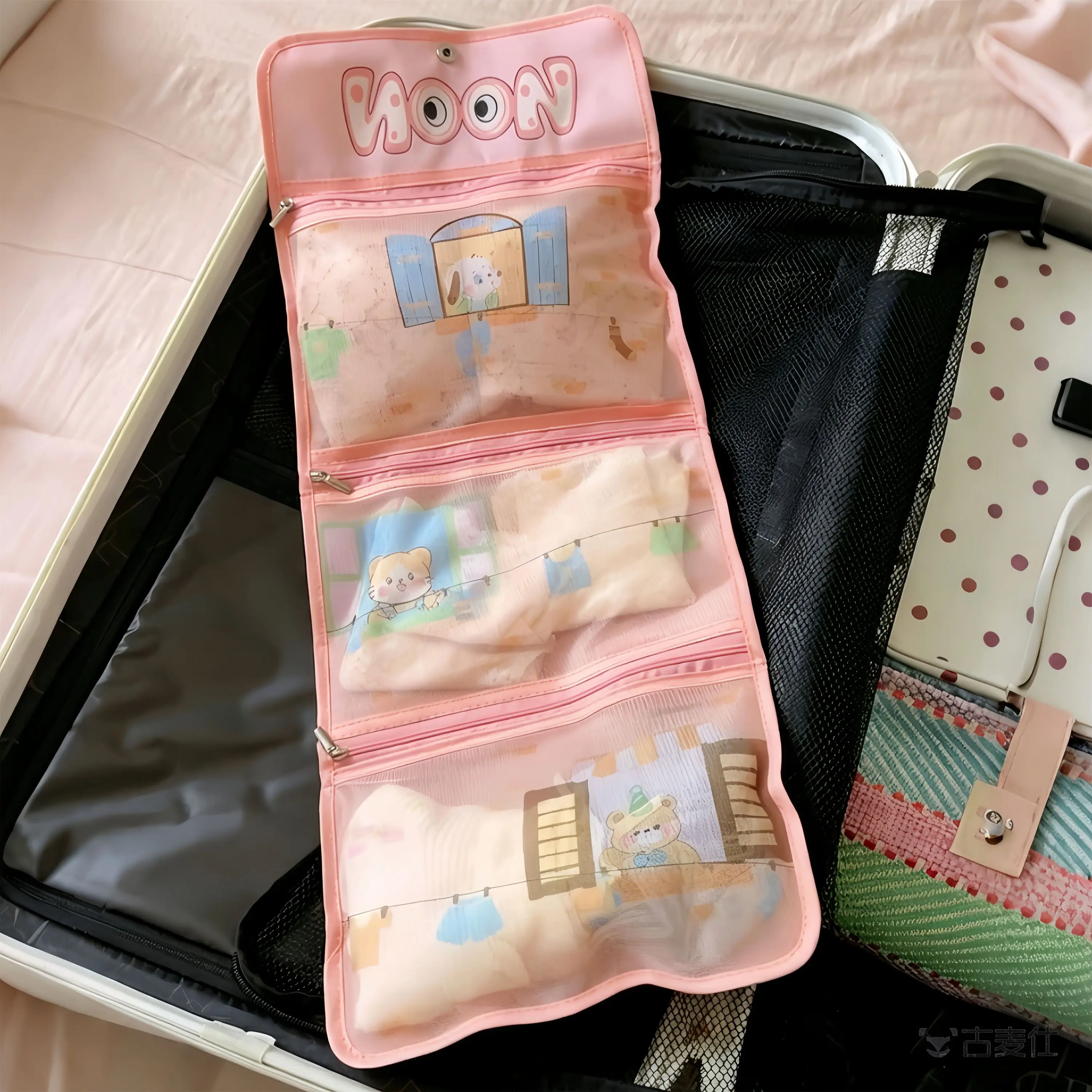 bolsa-organizadora-de-viagem-com-compartimentos-para-roupas-Intimas-e-meias-bolsa-de-armazenamento-suspensa-com-rede-essenc