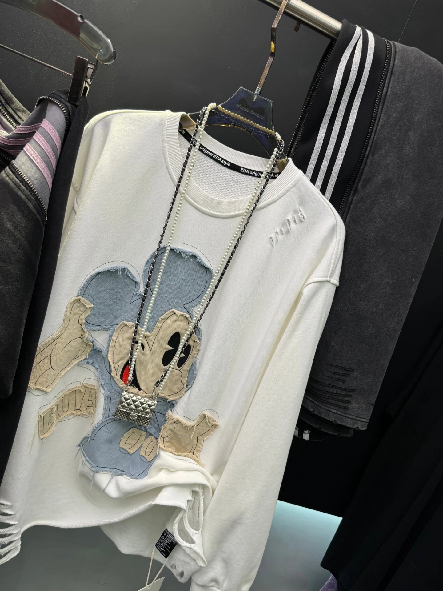 Embroidery Cartoon Round Neck Sweatshirt for Women 2025 Autumn New Loose Retro Hole Design Long Sleeve Top Oversized Hoodie