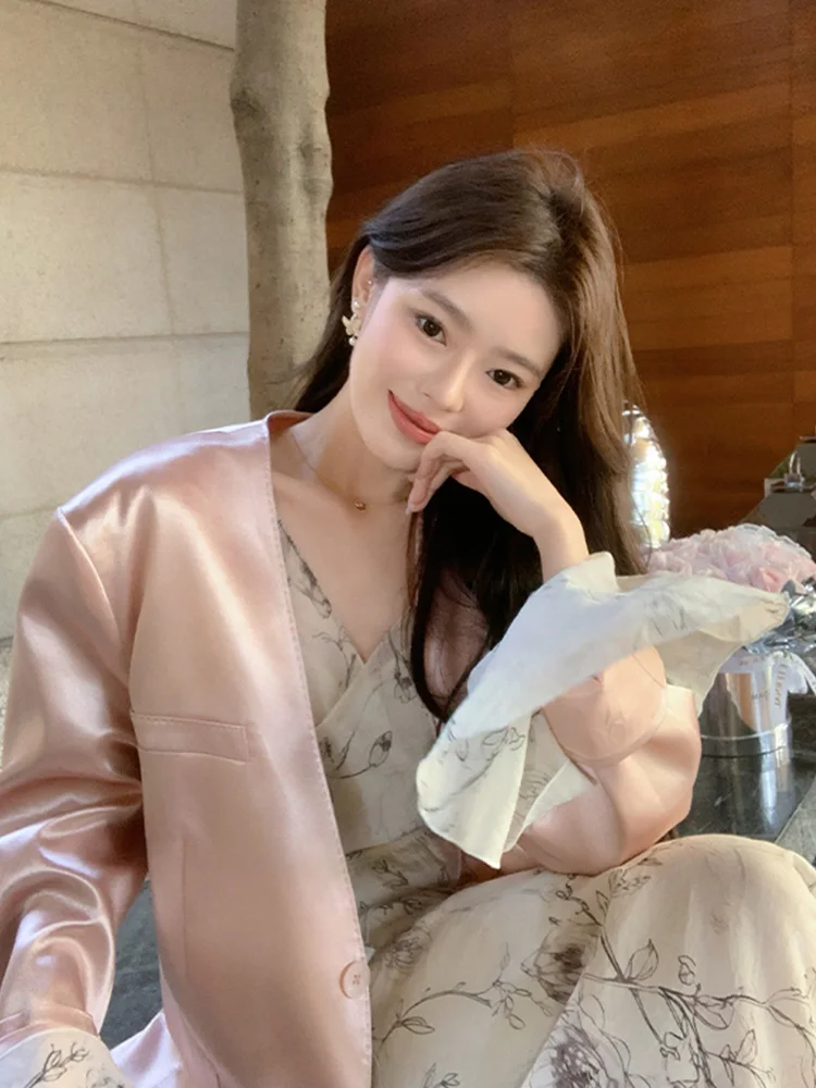 เสื้อแจ็คเก็ตผู้หญิงทรงหลวม แขนยาว ไม่มีปก ทำจากวัสดุอะซิเตท สีชมพู เหมาะสำหรับใส่ทำงานหรือเดินทางในฤดูใบไม้ผลิ