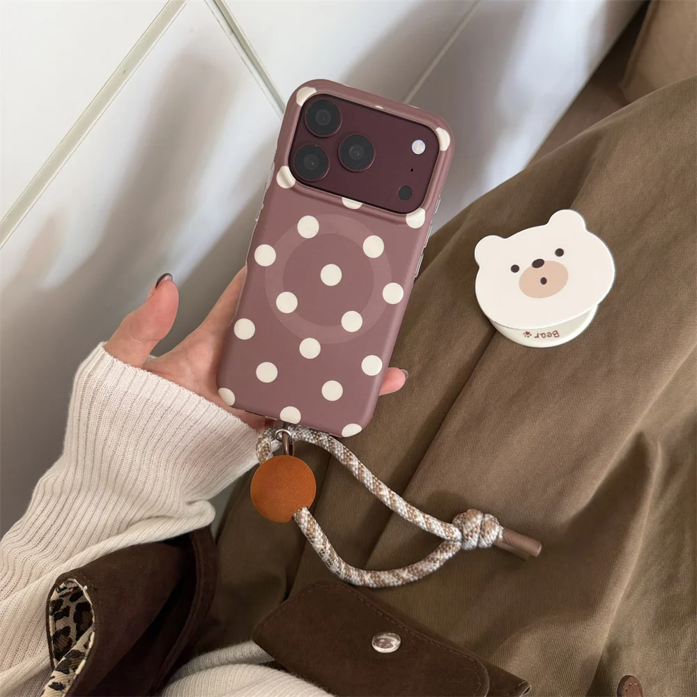 Kawaii Cartoon Dots Bear Magnetic Phone Case For iPhone 18 Pro 17 16 15 Pro Max Cover Shockproof Cute Cases For Apple 17 Promax