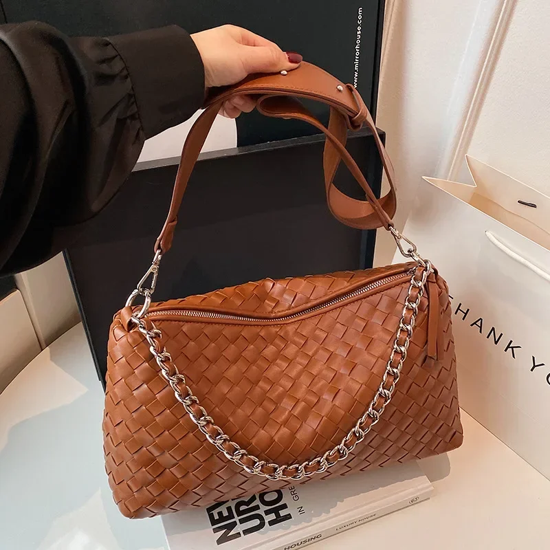 2025 صيف جديد - حقيبة منسوجة كبيرة للنساء - عبر الحدود الساخنة، رسول الكتف سلسلة المتخصصة