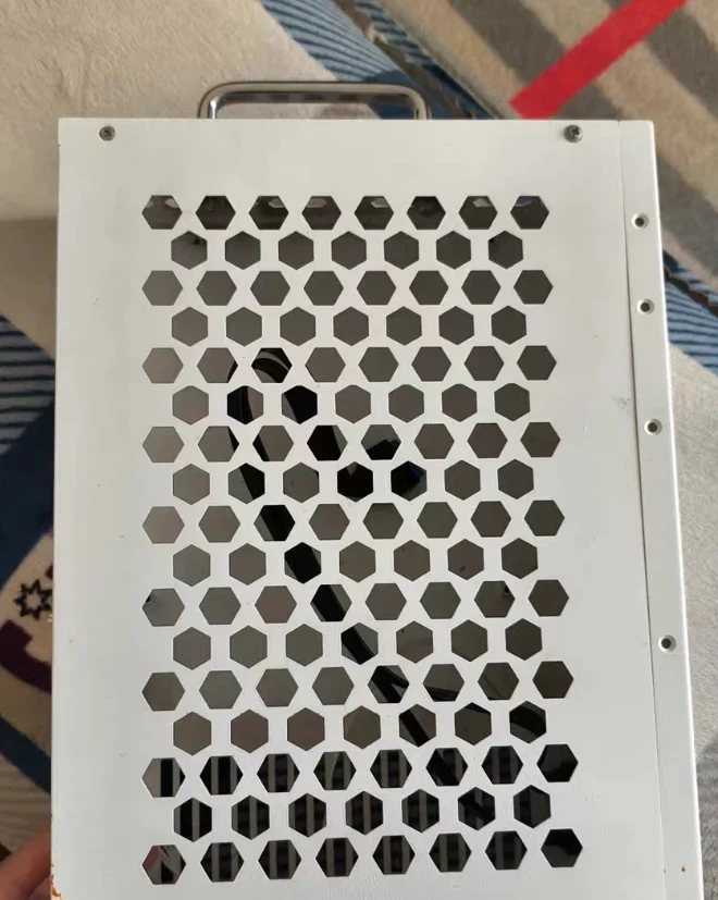 P02 P03 P04 White Portable Desktop Chassis, ITX MATX Small PC Case with Handle, FLEX PSU Support Long Graphics Card
