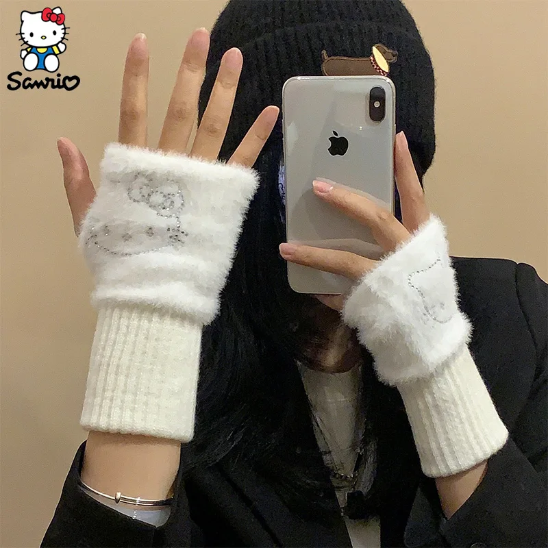 Sanrio Hello Kitty rękawiczki z półpalcami dla kobiet moda zimowe ciepłe miękkie rękawiczki dziewiarskie Casual Cartoon rękawiczki bez palców prezenty